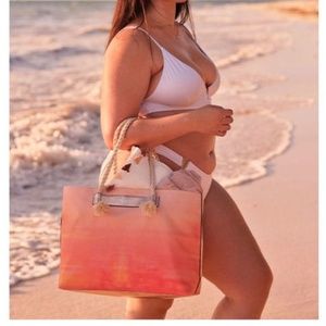 Victoria’s Secret 2022 summer tote